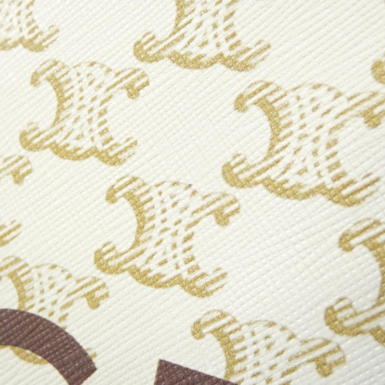 セリーヌ トリオンフ 写真5