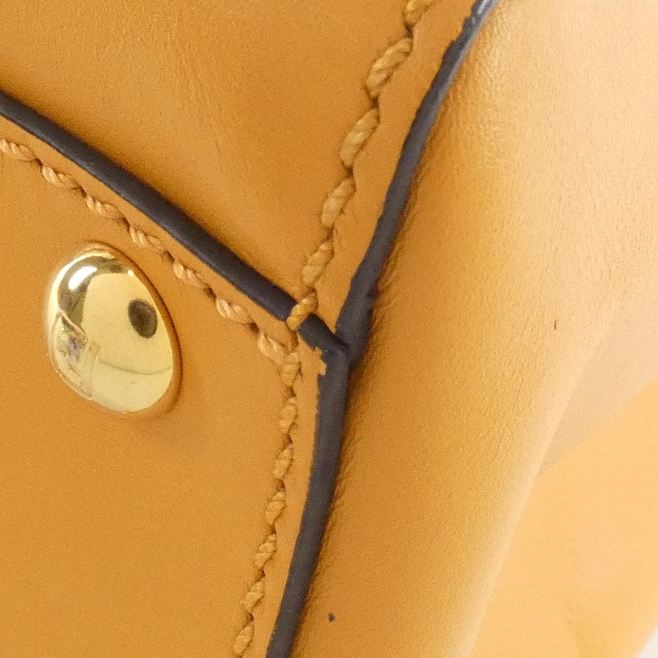 フェンディ ピーカブー 写真4