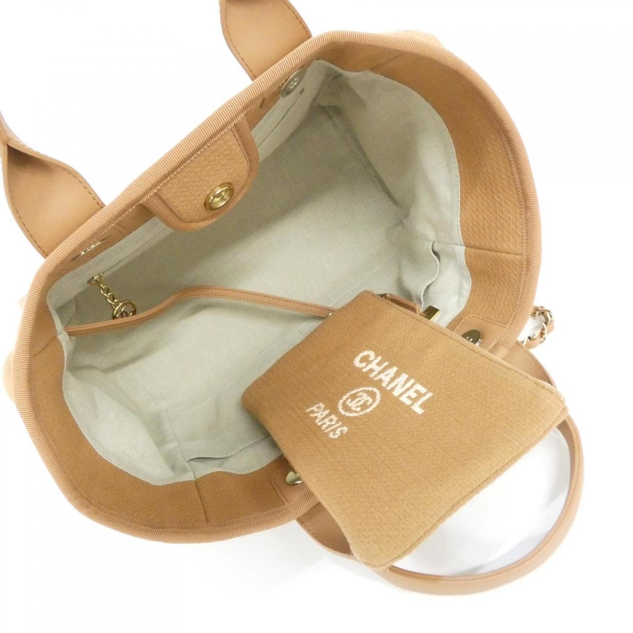 シャネル ドーヴィル 写真6