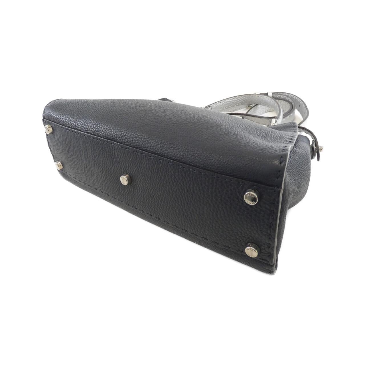 フェンディ ピーカブー 写真2