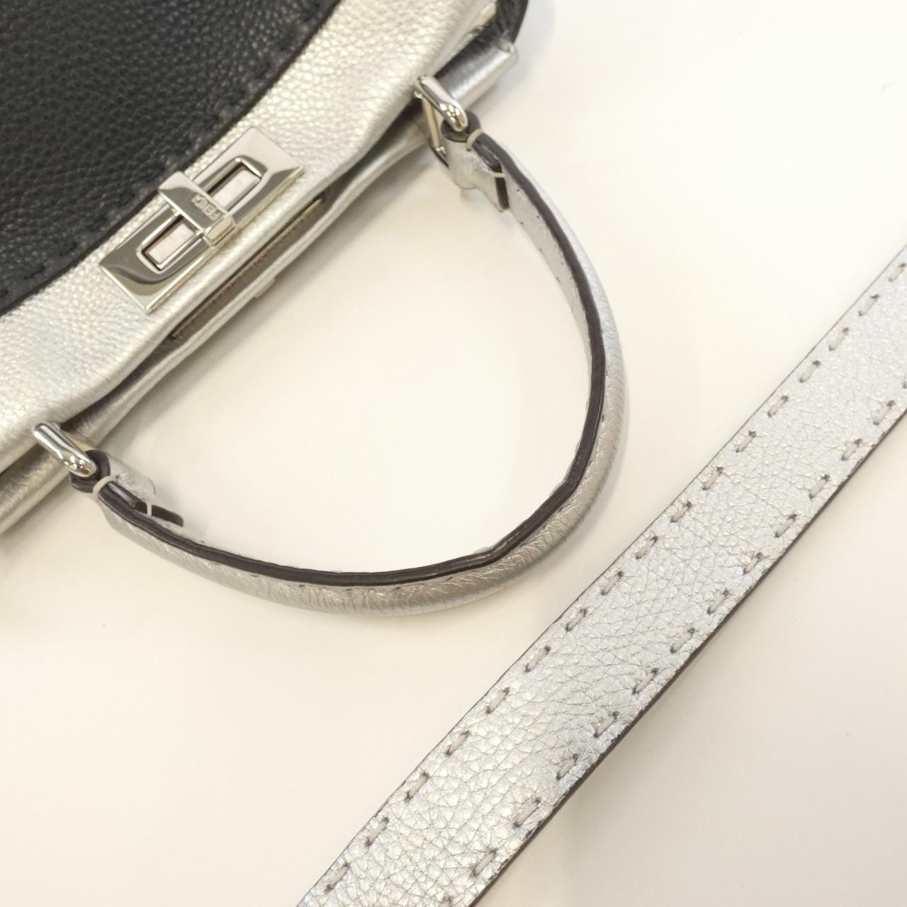 フェンディ ピーカブー 写真4