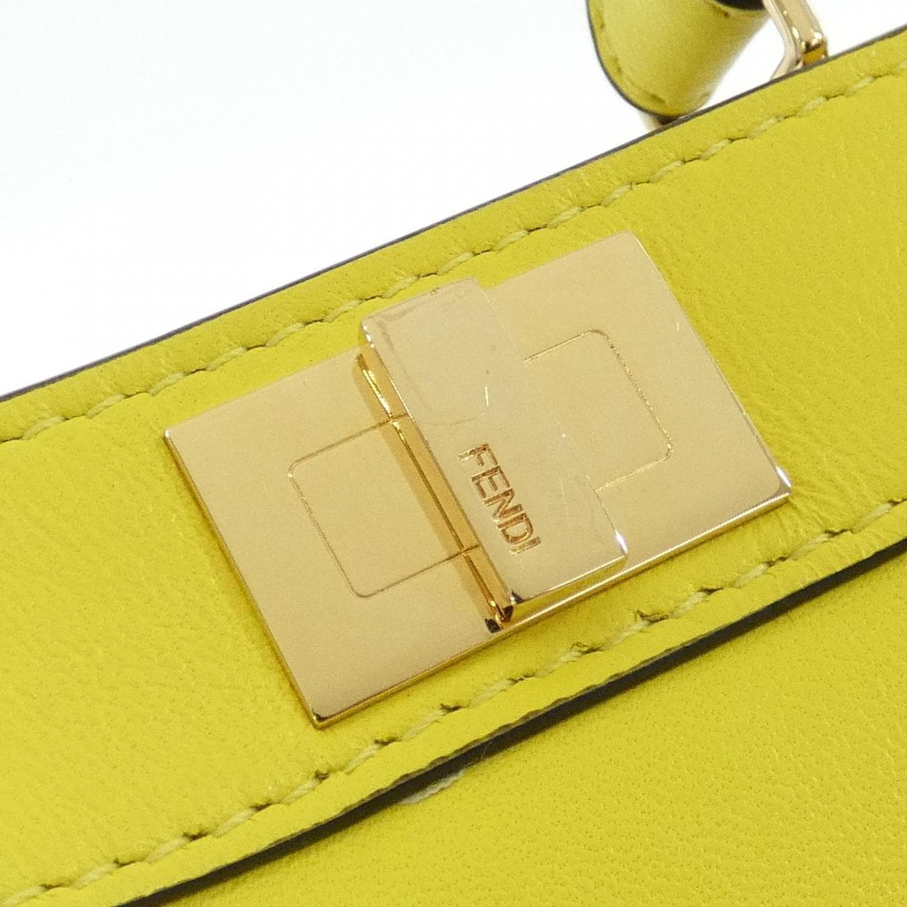 フェンディ ピーカブー 写真3