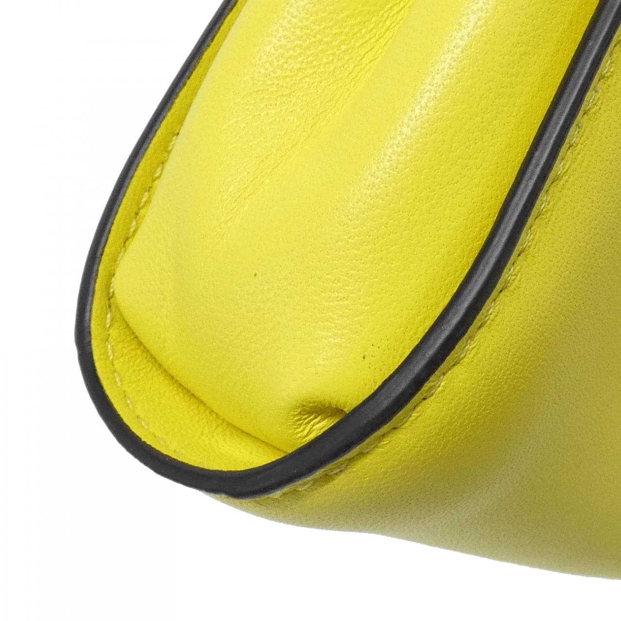 フェンディ ピーカブー 写真4