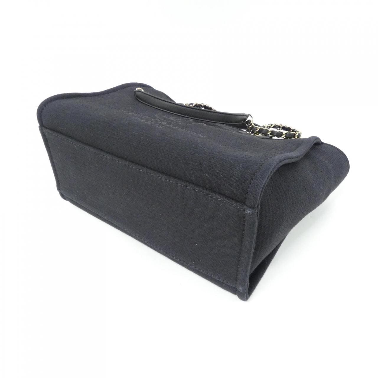 シャネル ドーヴィル 写真3