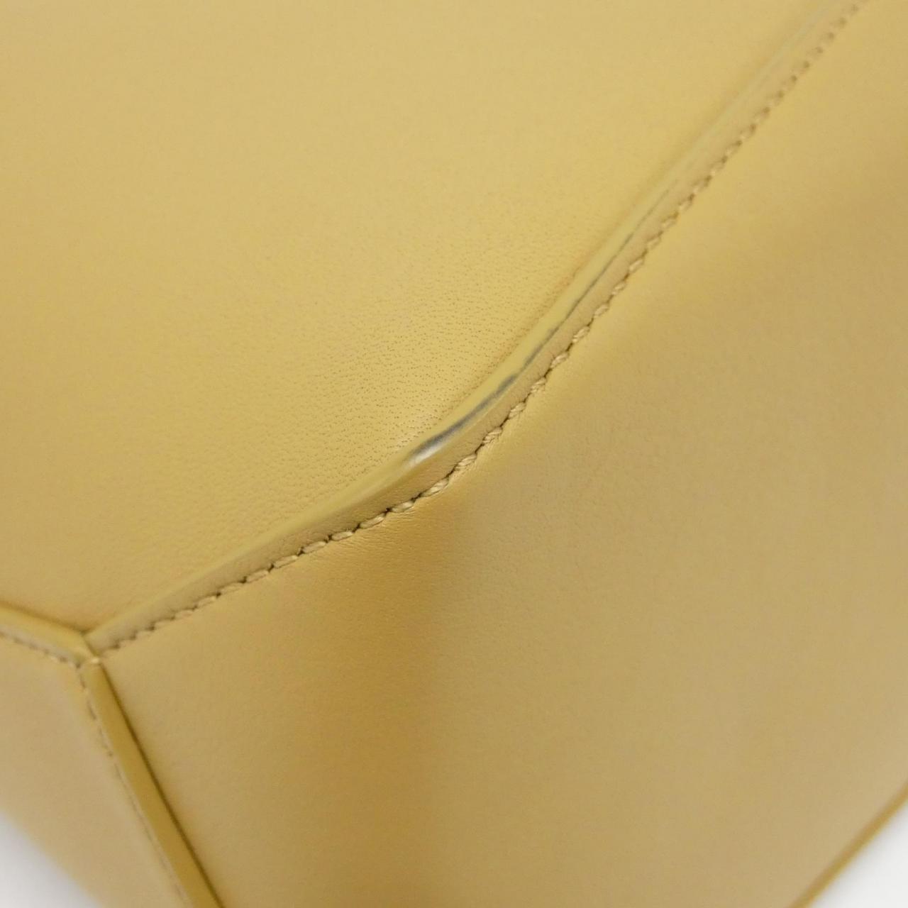 ロエベ パズル 写真3