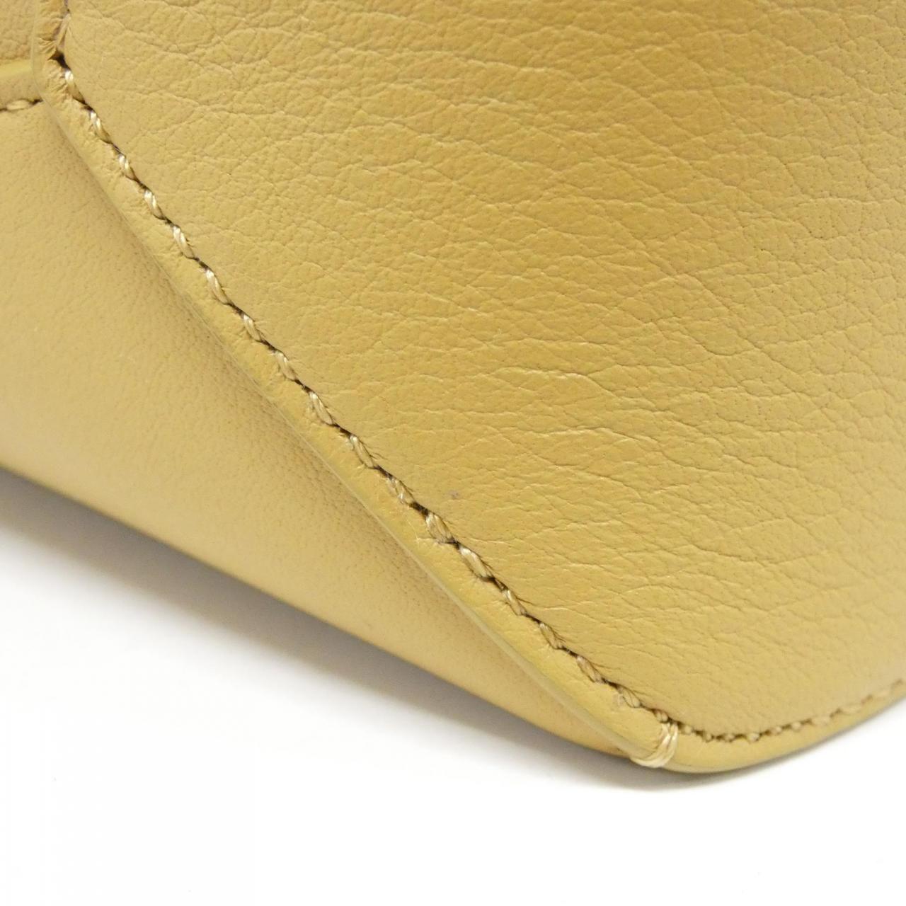 ロエベ パズル 写真5