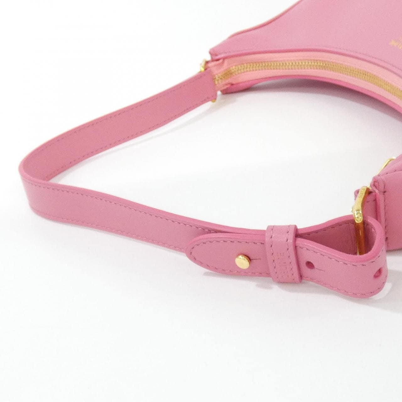 セリーヌ アヴァ 写真5