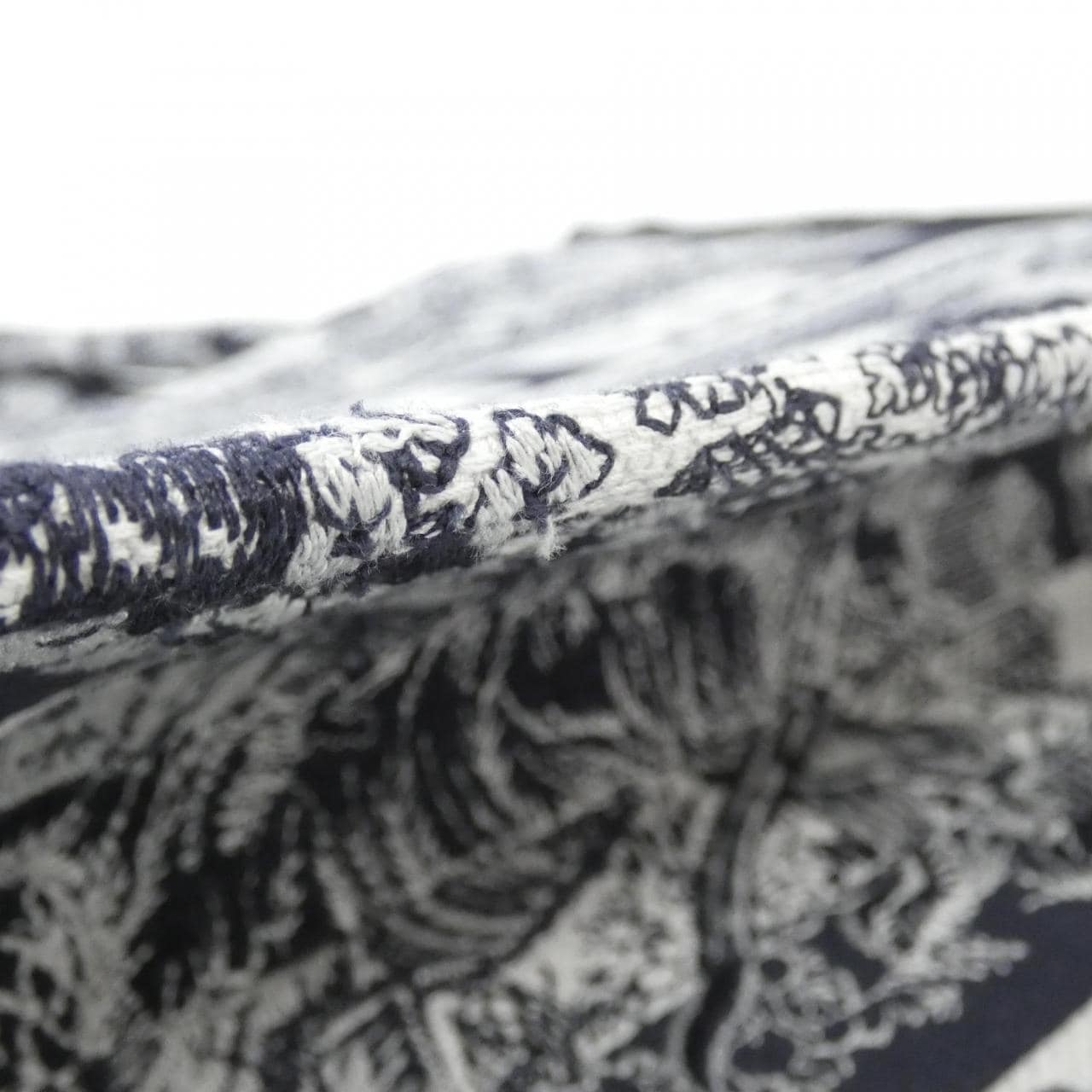 ディオール ブックトート 写真3