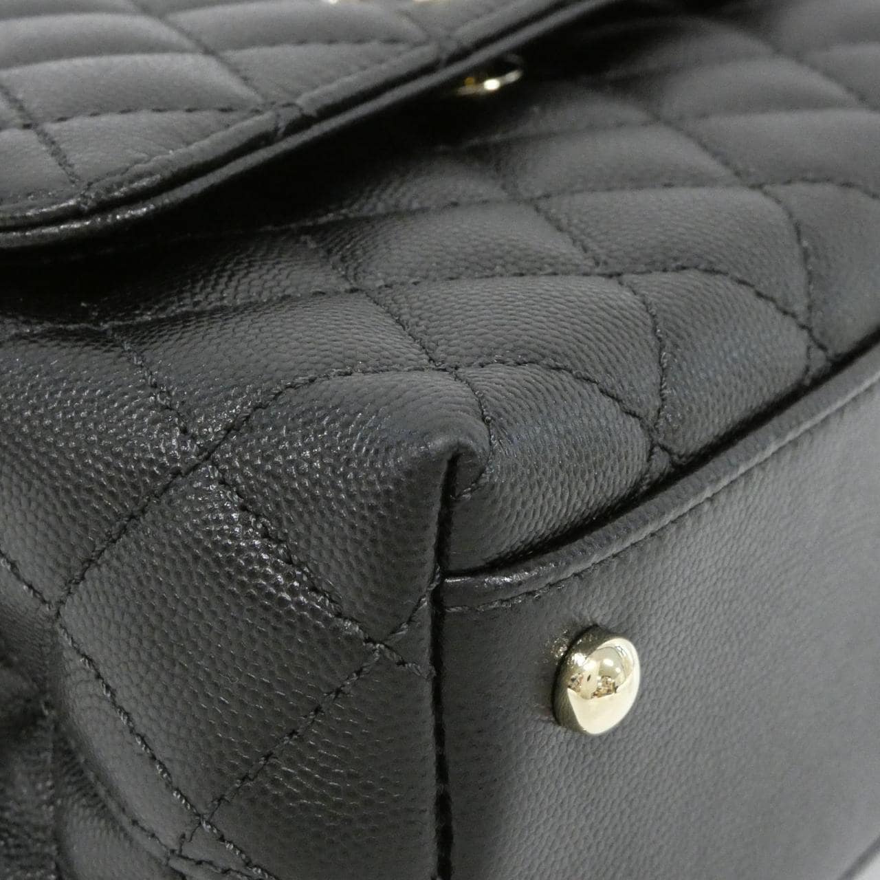 シャネル ココハンドル 写真3