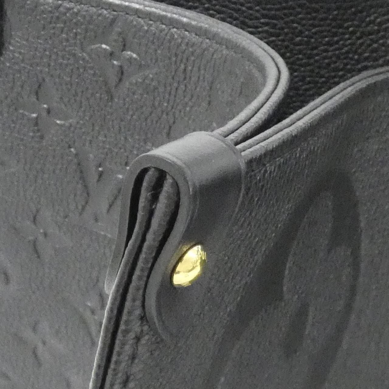 ルイ・ヴィトン オンザゴー 写真4