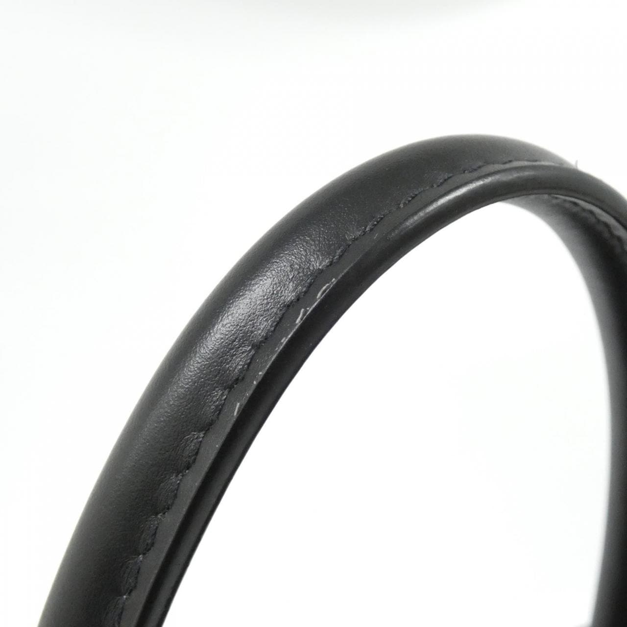 ルイ・ヴィトン オンザゴー 写真5