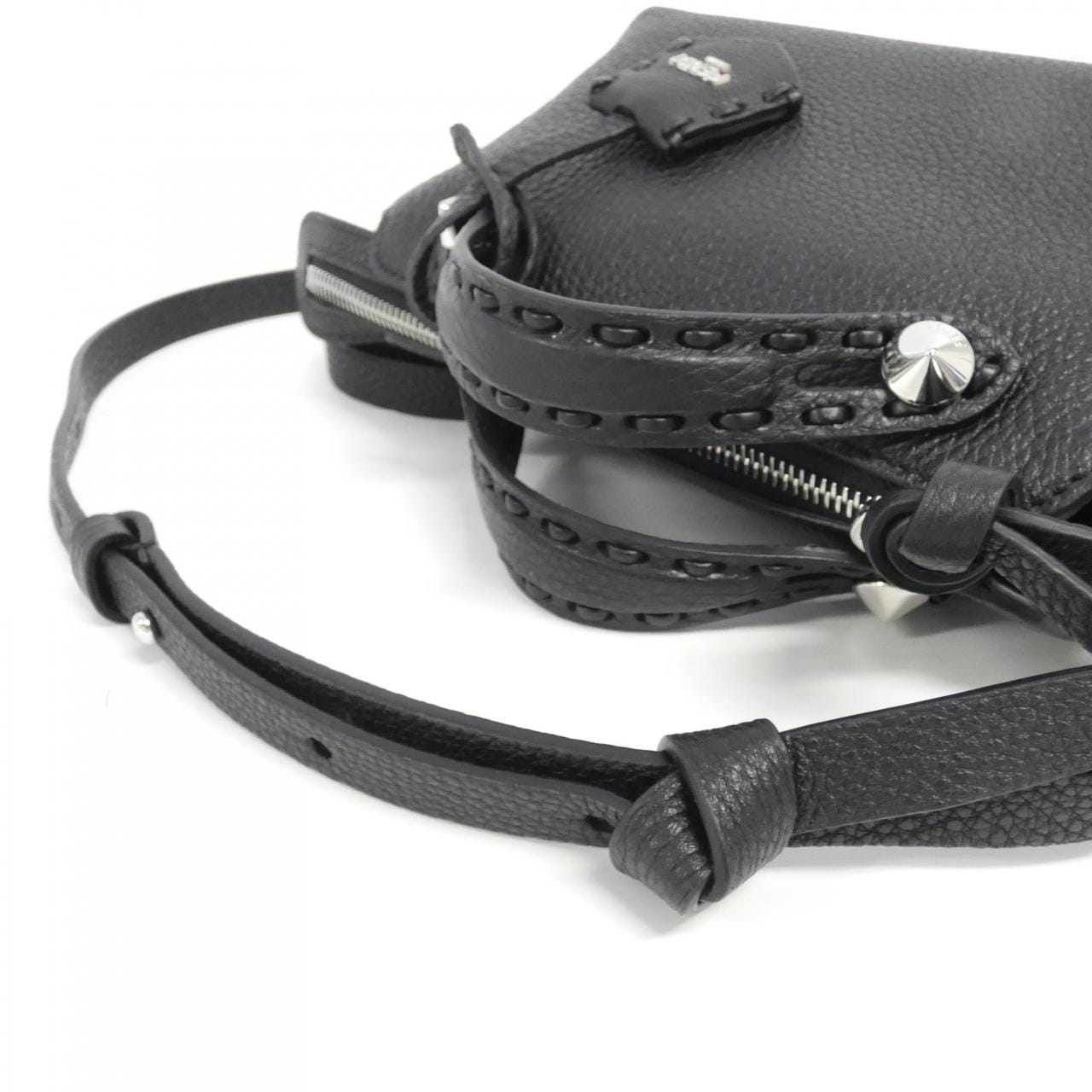 フェンディ バイザウェイ 写真4