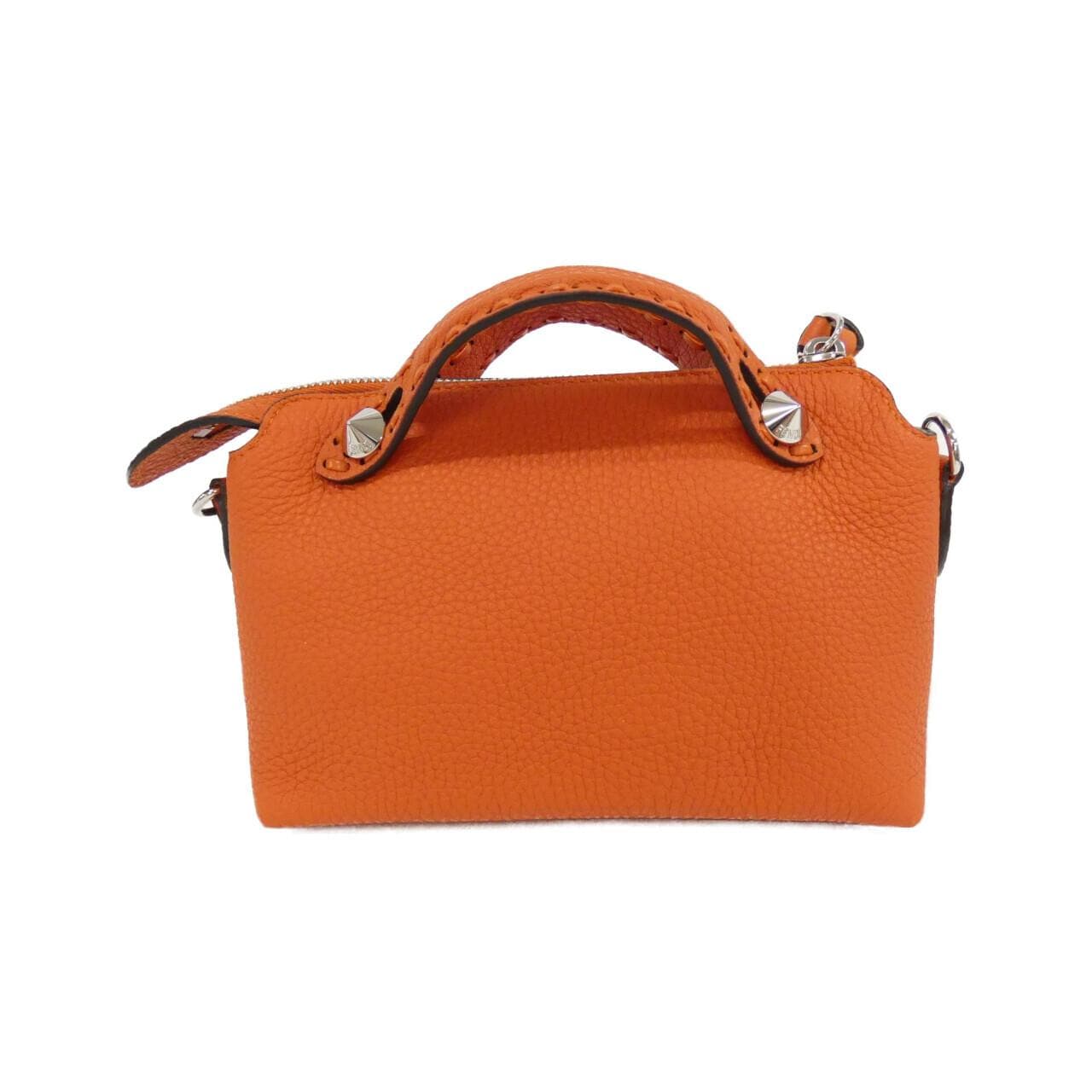 フェンディ バイザウェイ 写真2