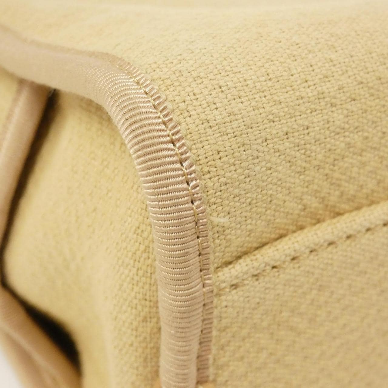 シャネル ドーヴィル 写真3