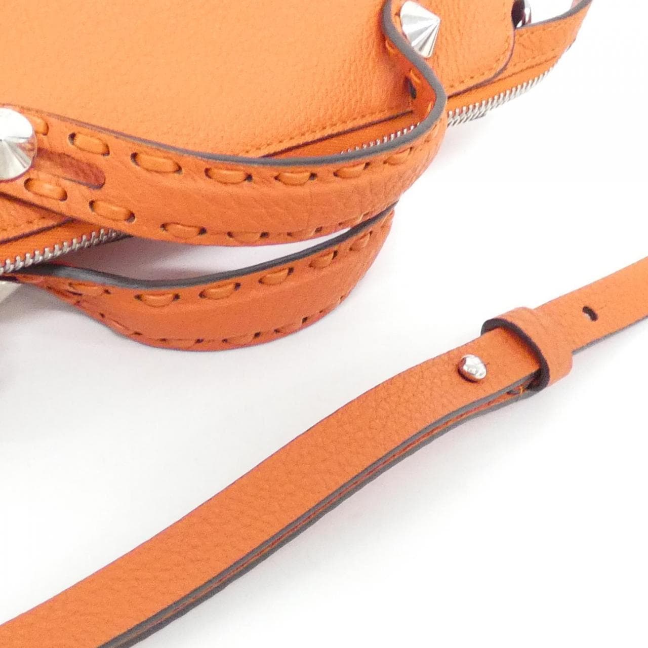 フェンディ バイザウェイ 写真5