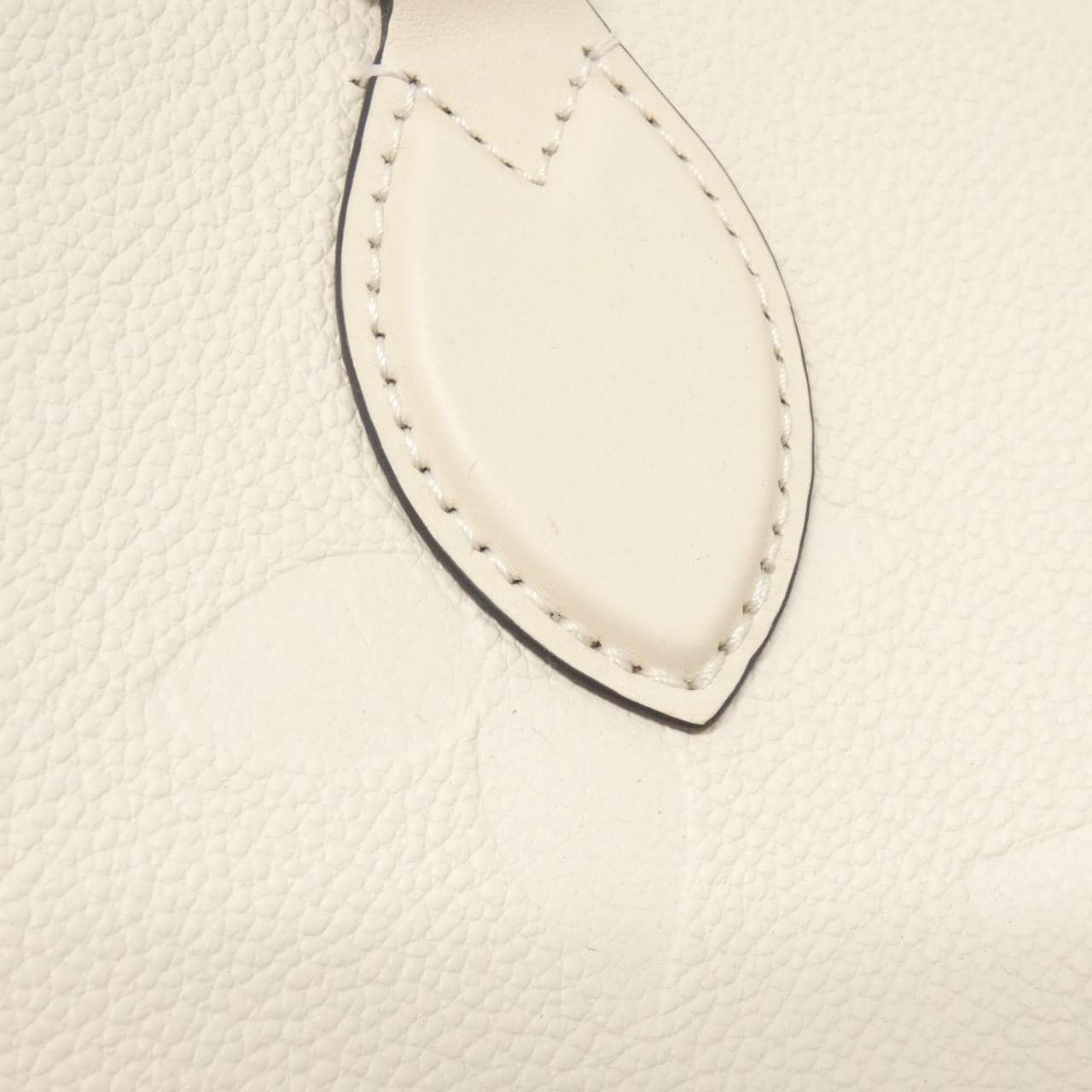 ルイ・ヴィトン オンザゴー 写真5