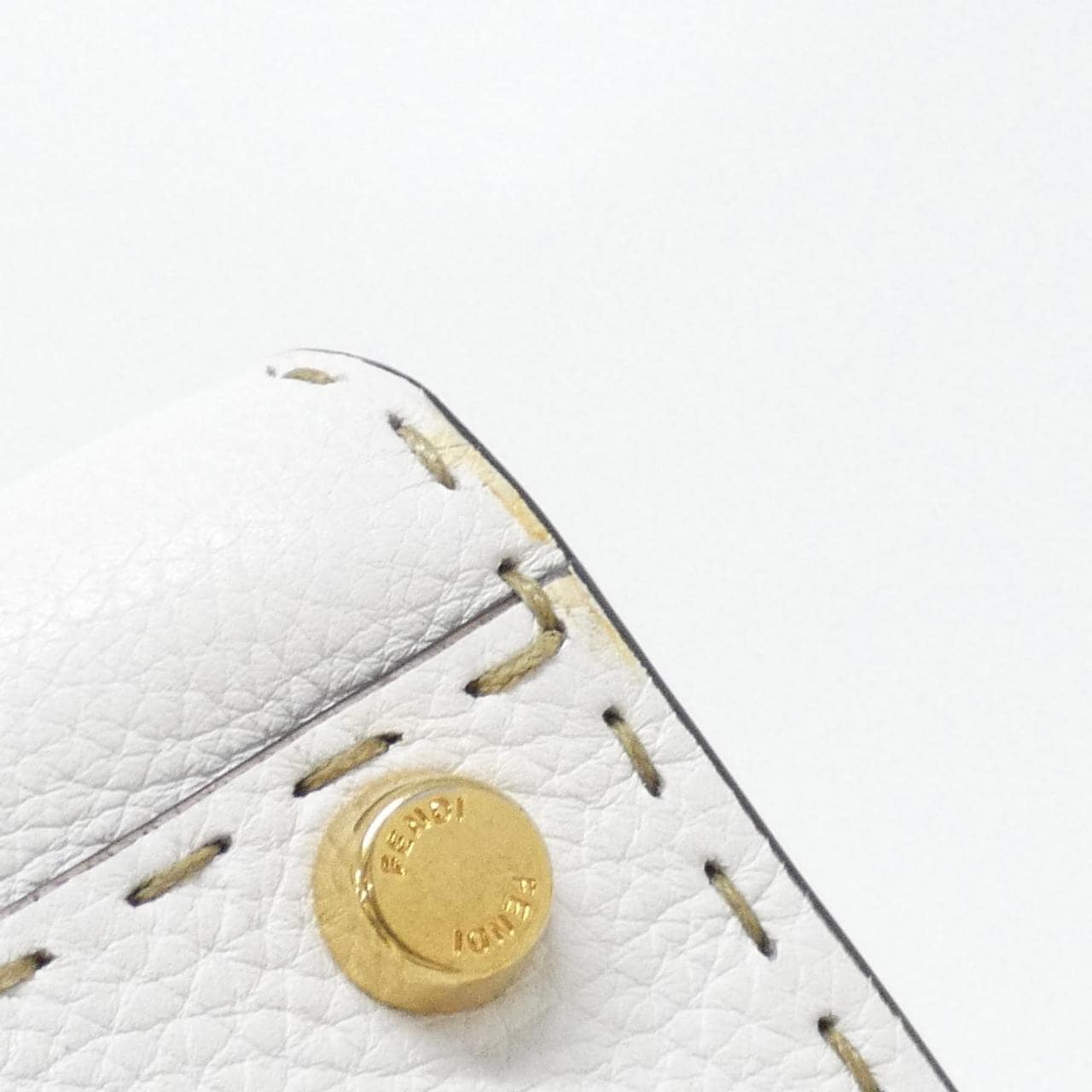 フェンディ ピーカブー 写真2