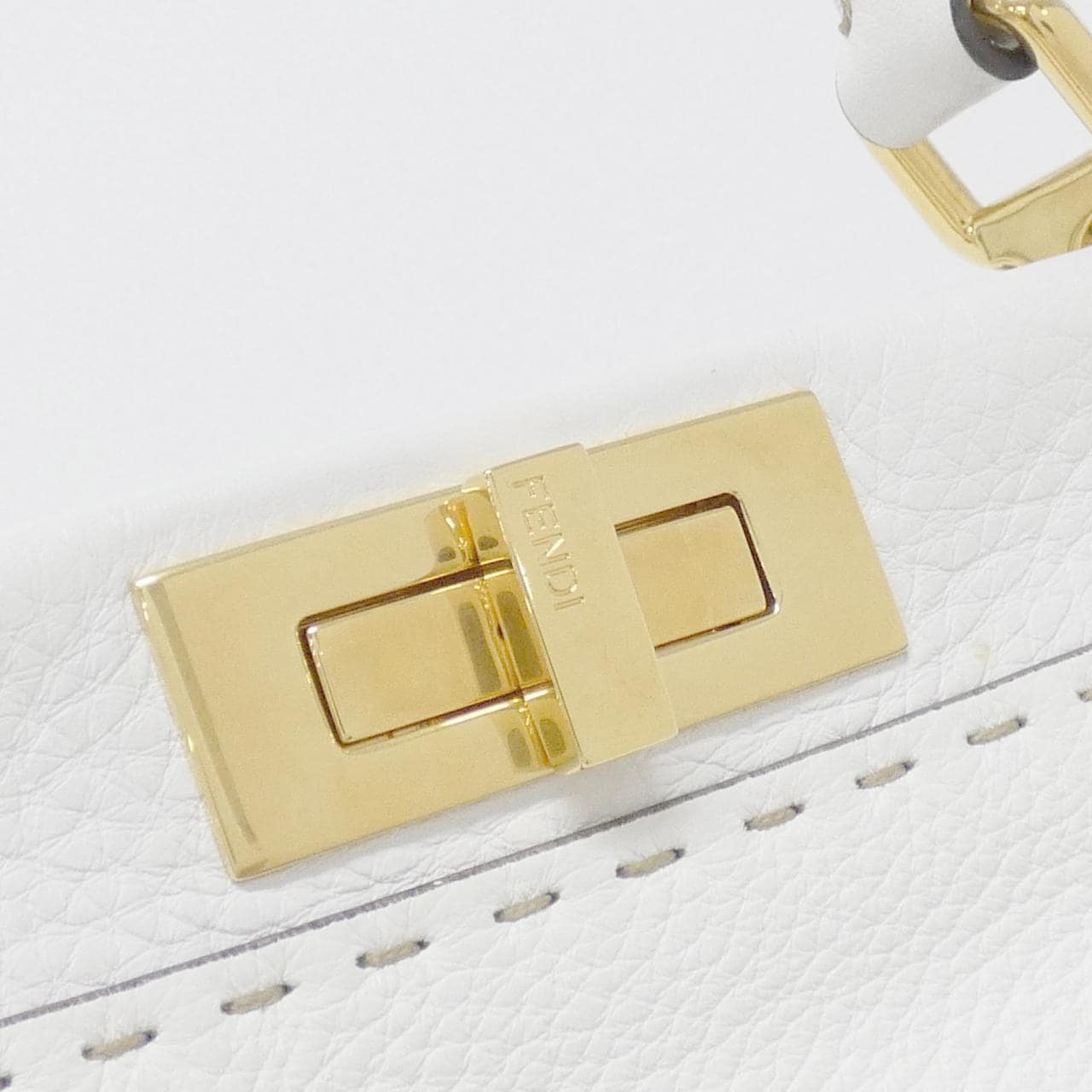 フェンディ ピーカブー 写真4