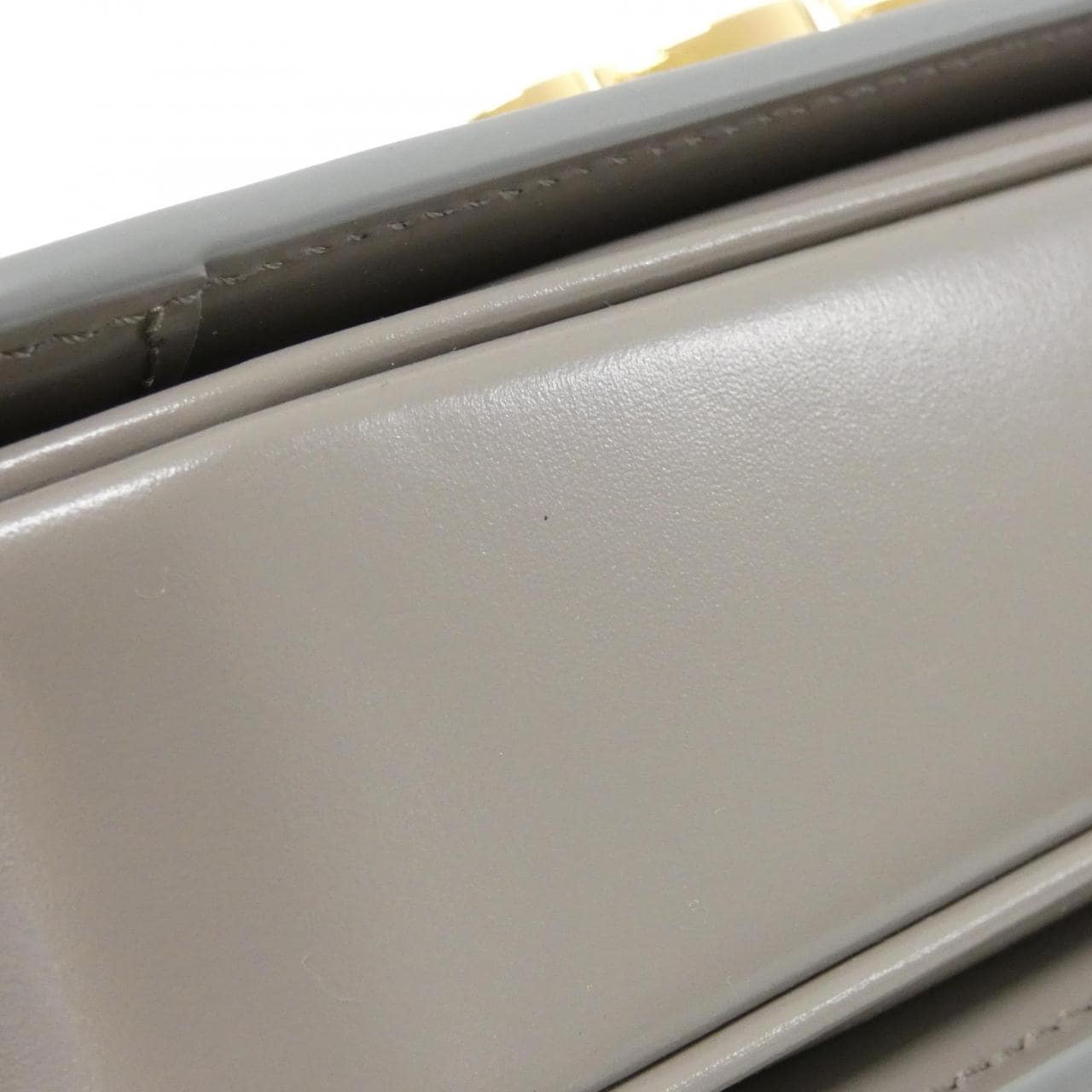 セリーヌ トリオンフ 写真3