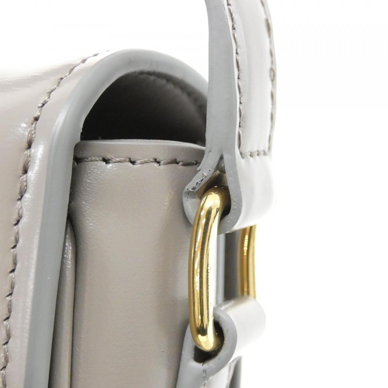 セリーヌ トリオンフ 写真6