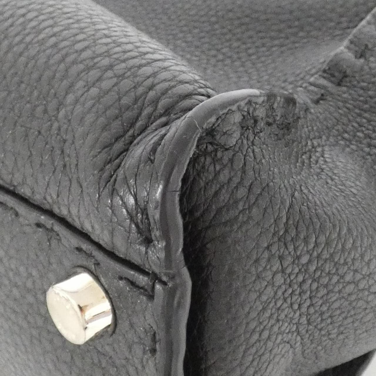 フェンディ ピーカブー 写真2