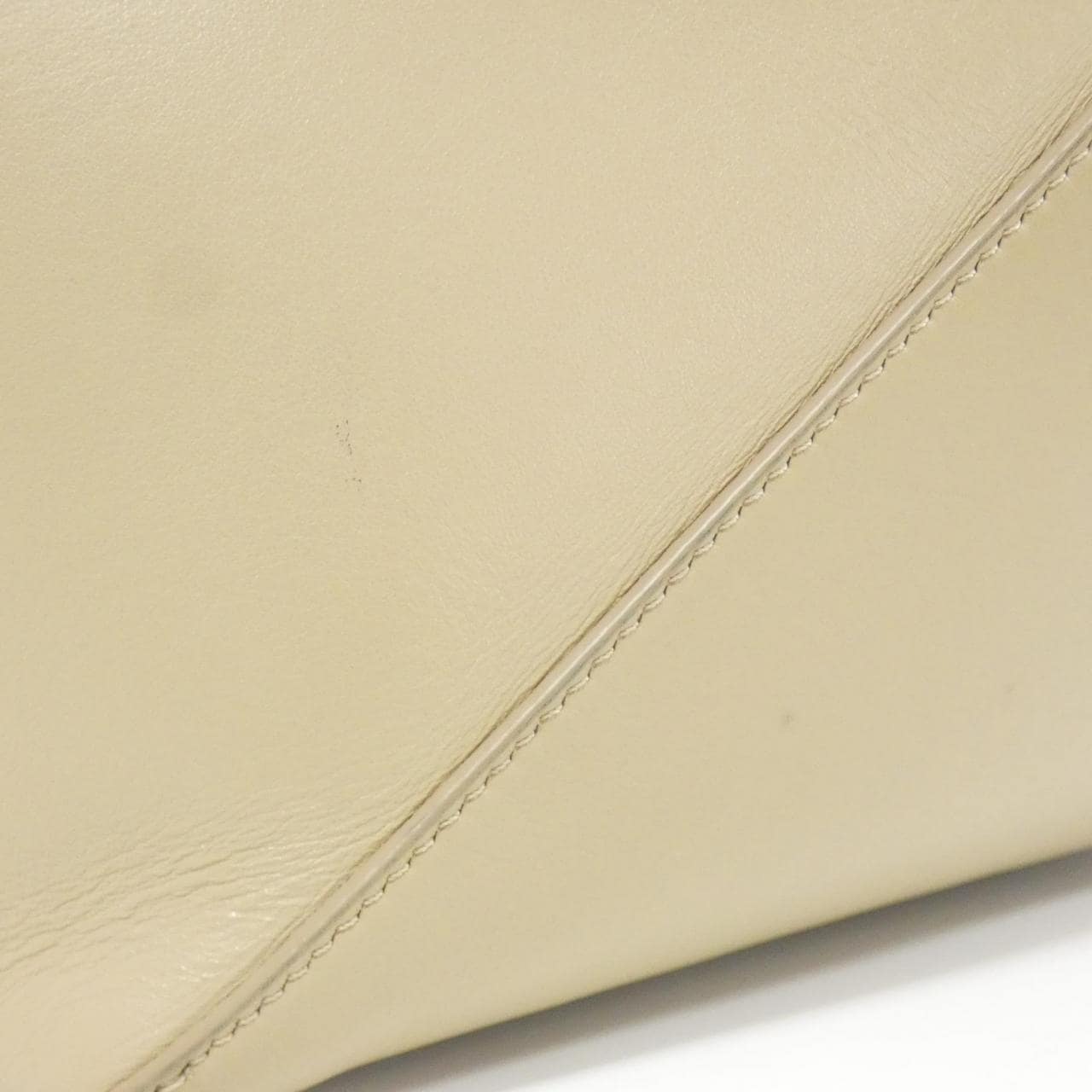 ロエベ パズル 写真5