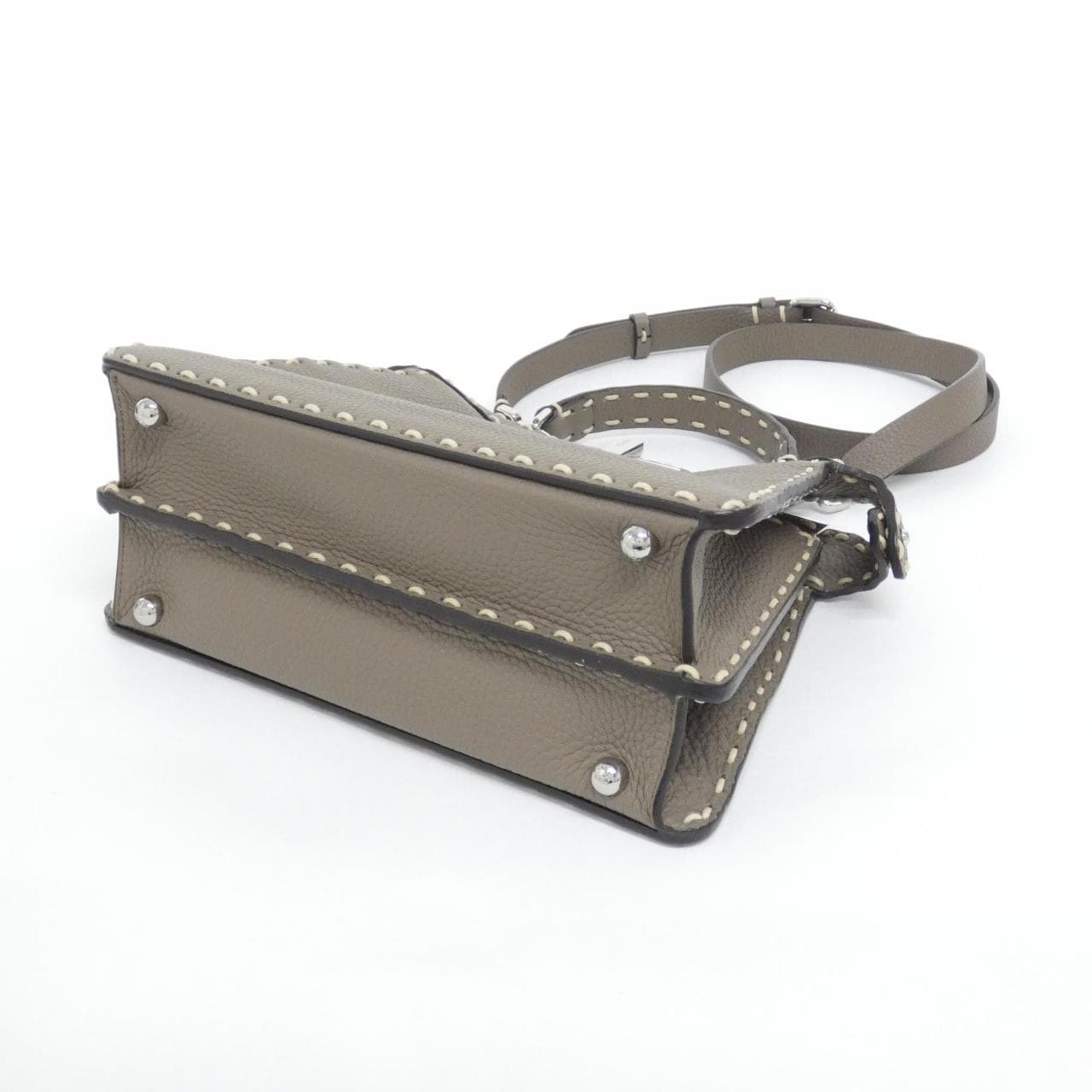 フェンディ ピーカブー 写真2