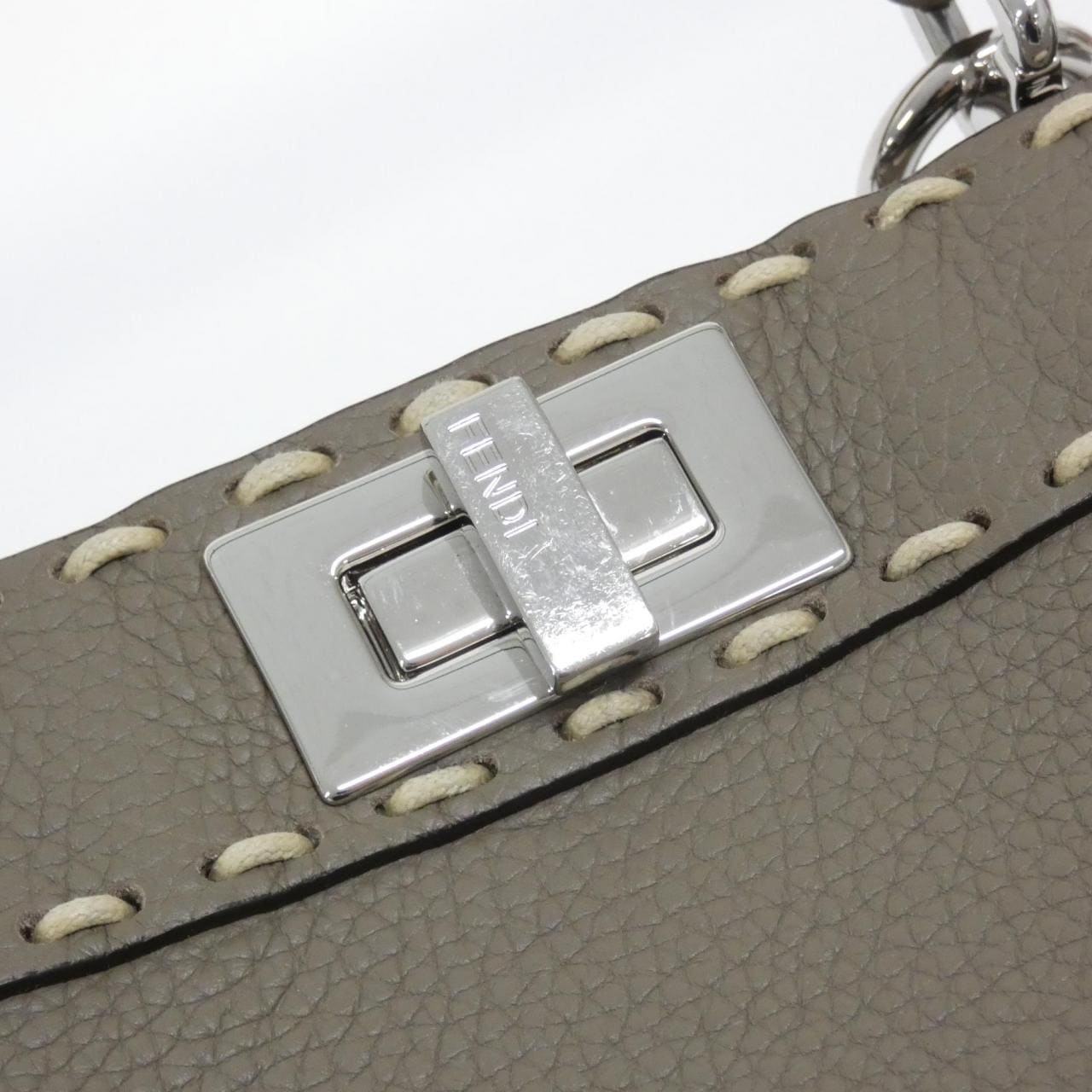 フェンディ ピーカブー 写真3