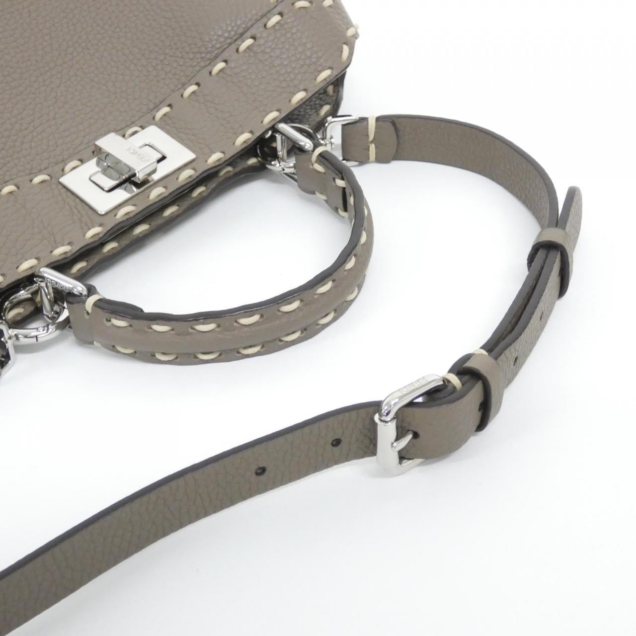 フェンディ ピーカブー 写真4