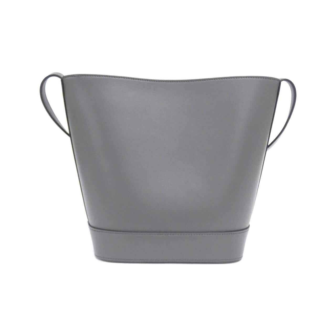 セリーヌ トリオンフ 写真2